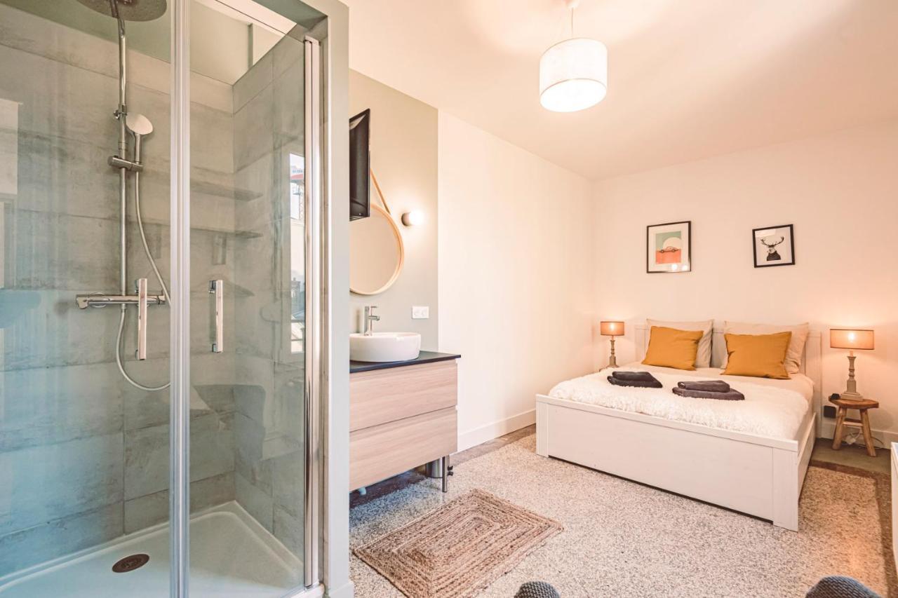 Charme De L'Ancien Pour Cet Appartement Entierement Renove Dans L'Hypercentre De 랭스 외부 사진